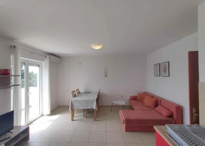 Apartamento With A - C In Krk-insel Krk 54898