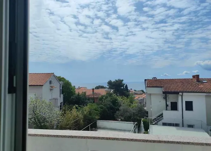 Appartement With A - C In Krk-insel Krk 54898 *